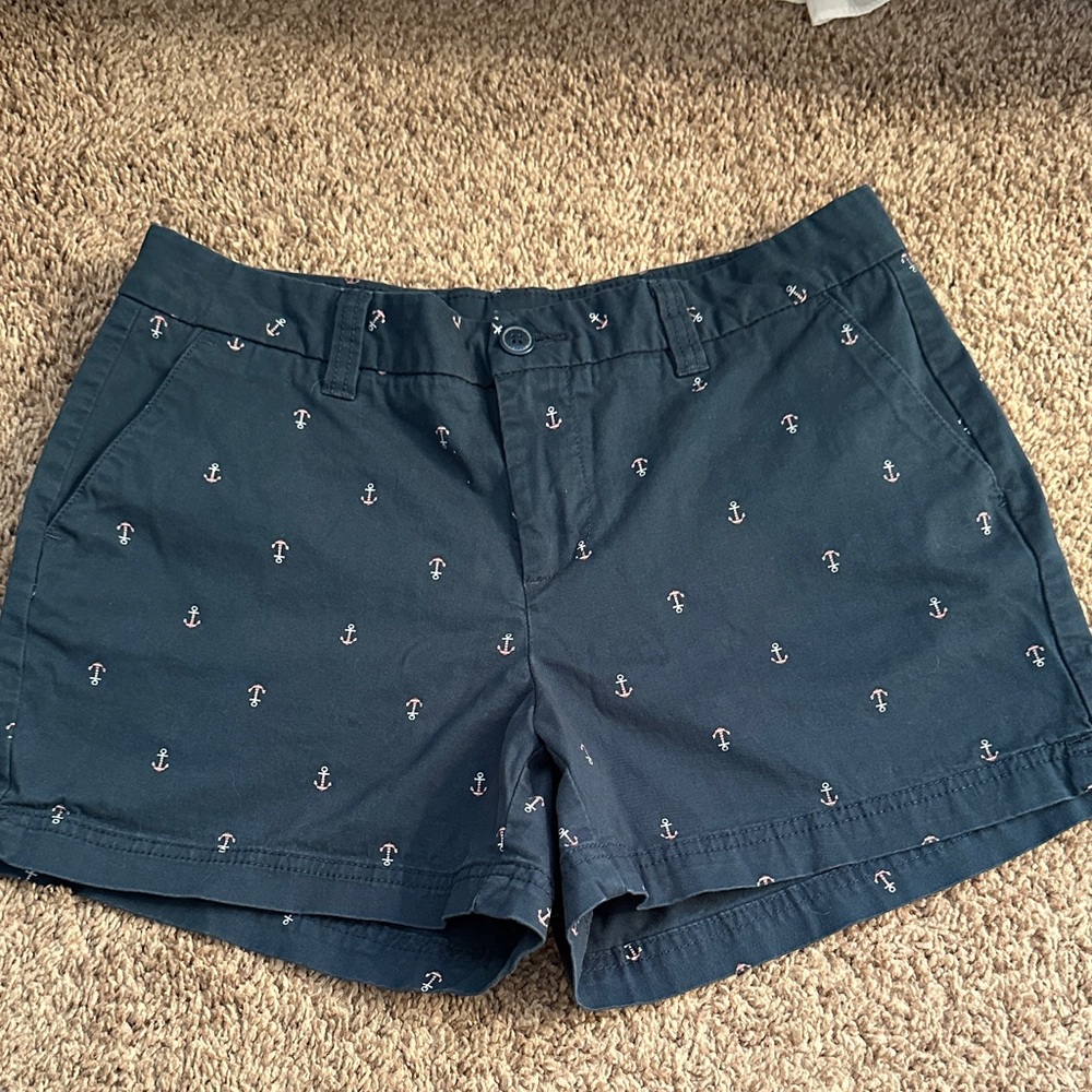Magellan shorts size 8 coastal anchors